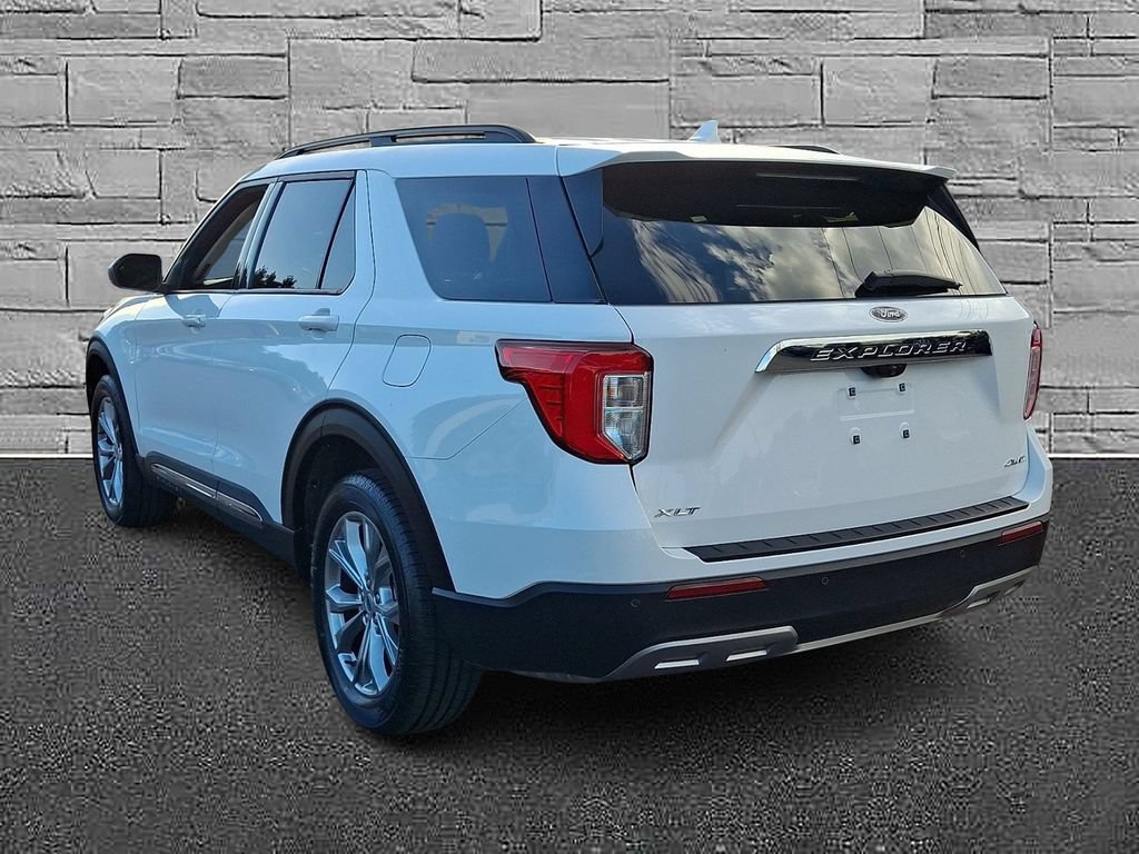 Certified 2023 Ford Explorer XLT w/ Equipment Group 202A AWD/4WD image 8
