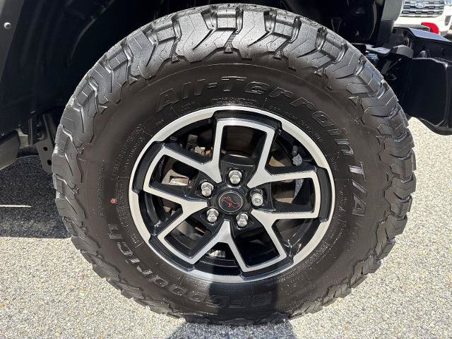 Used 2024 Jeep Wrangler Unlimited Rubicon w/ Technology Group AWD/4WD image 17