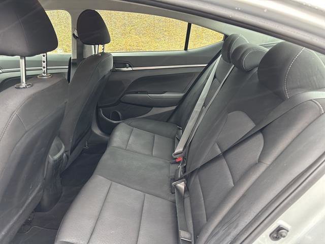 Used 2018 Hyundai Elantra SE w/ SE Connectivity Package 04 image 16