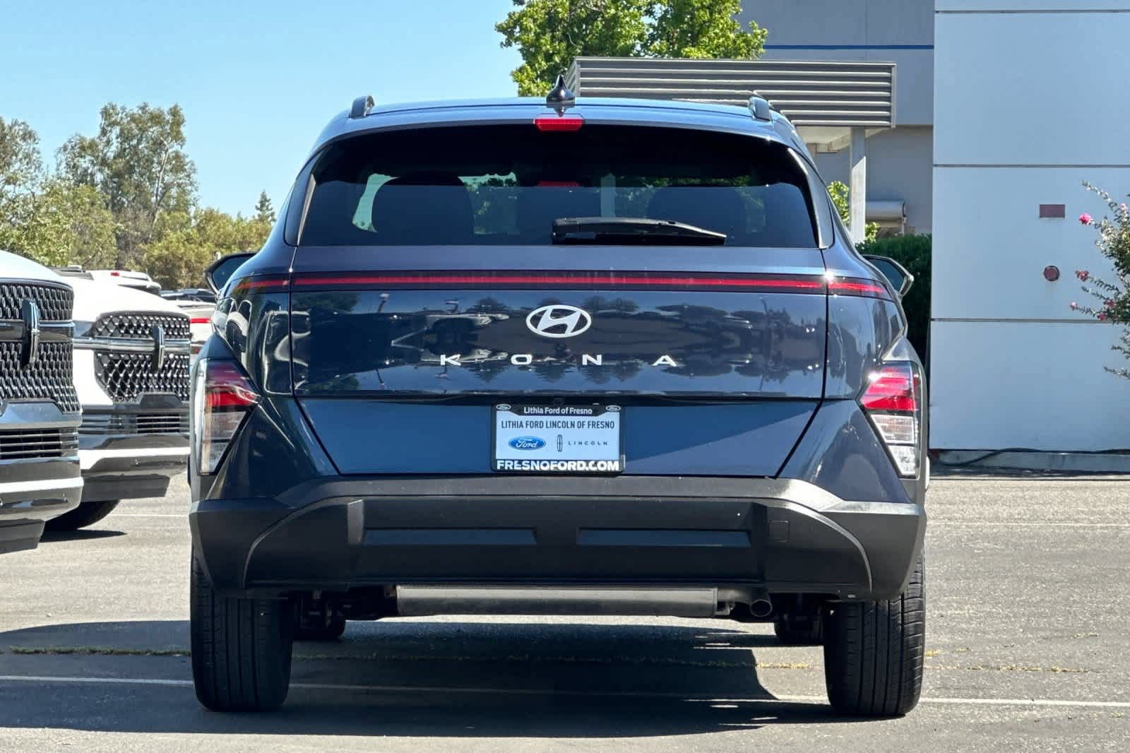 Used 2025 Hyundai Kona SEL FWD image 8