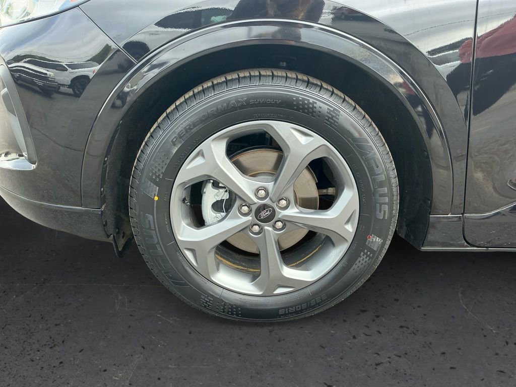 Certified 2023 Ford Escape ST-Line w/ Tech Pack #1 FWD image 13
