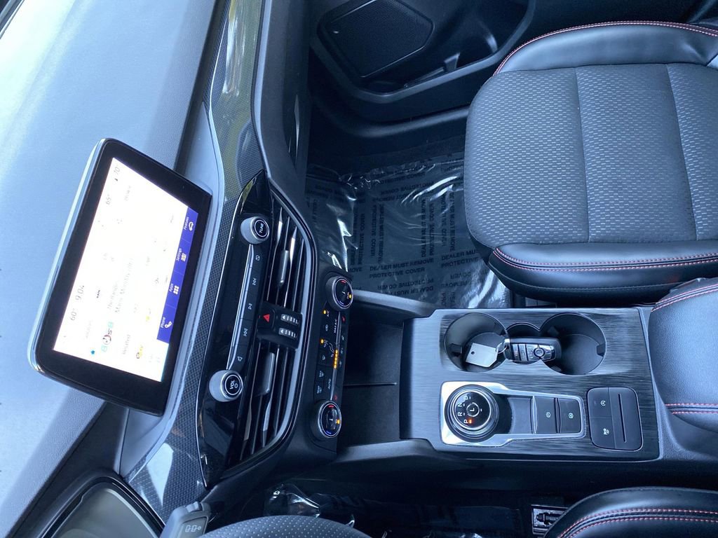 Certified 2025 Ford Escape ST-Line Select image 21