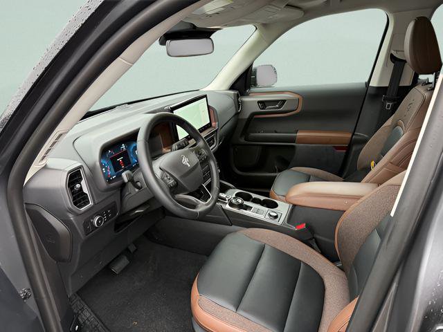 Certified 2025 Ford Bronco Sport Outer Banks w/ Outer Banks Tech Package+ AWD/4WD image 3
