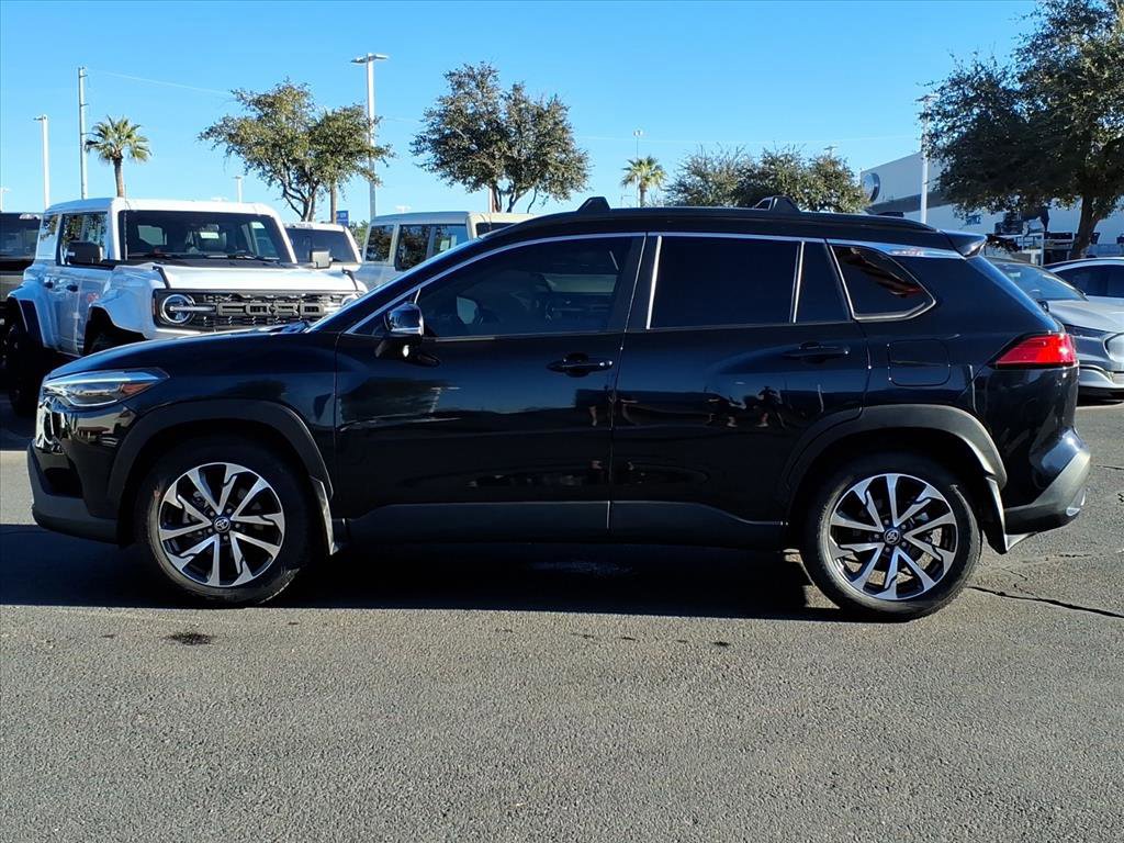 Used 2023 Toyota Corolla Cross XLE image 5