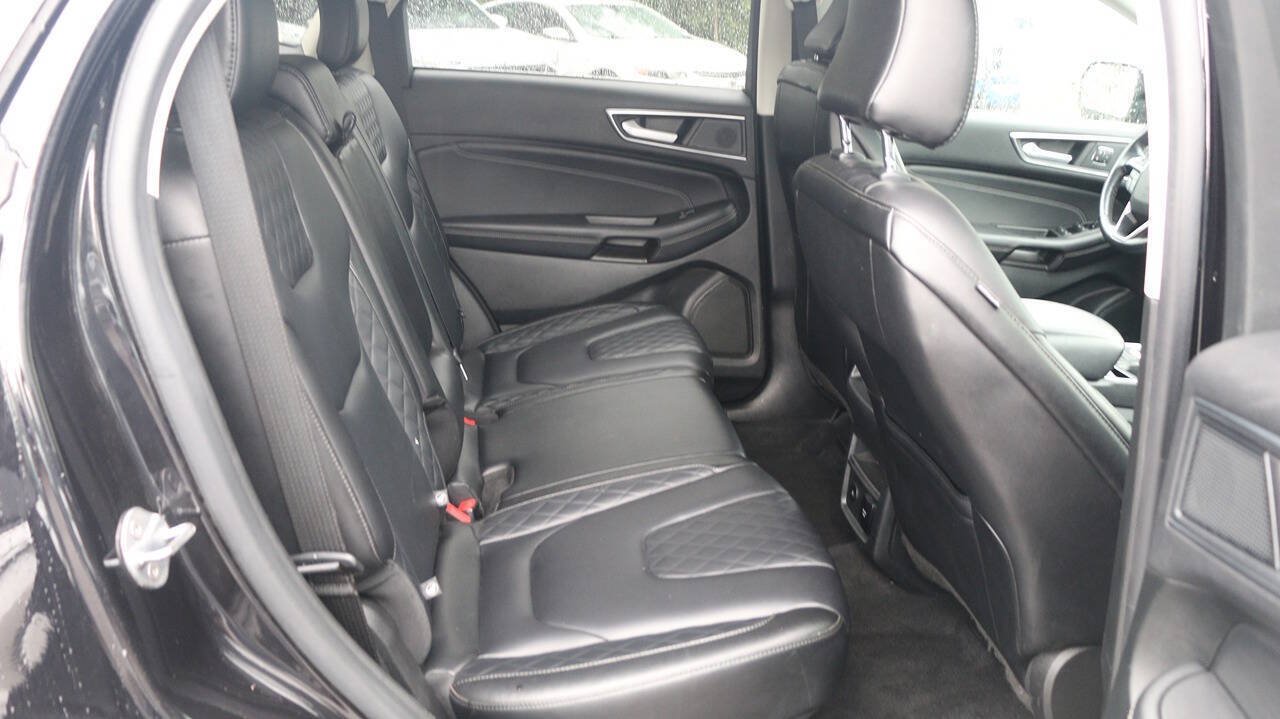 Certified 2024 Ford Edge Titanium AWD/4WD image 14