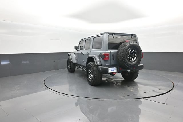 Used 2025 Jeep Wrangler Unlimited Rubicon AWD/4WD image 5