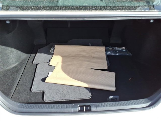 Used 2018 Toyota Camry XLE image 9