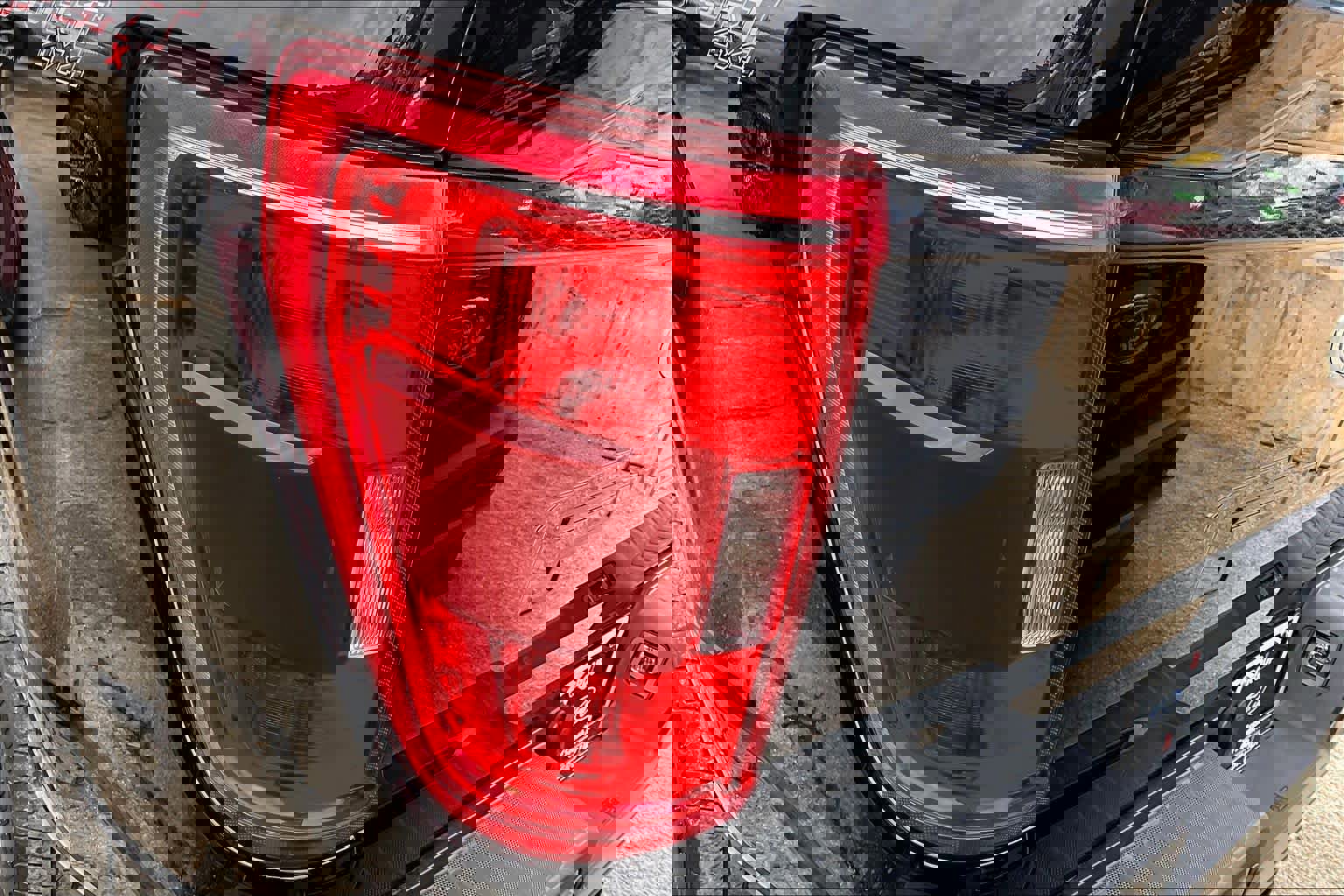 Certified 2022 Ford F150 XLT w/ Equipment Group 302A High image 29