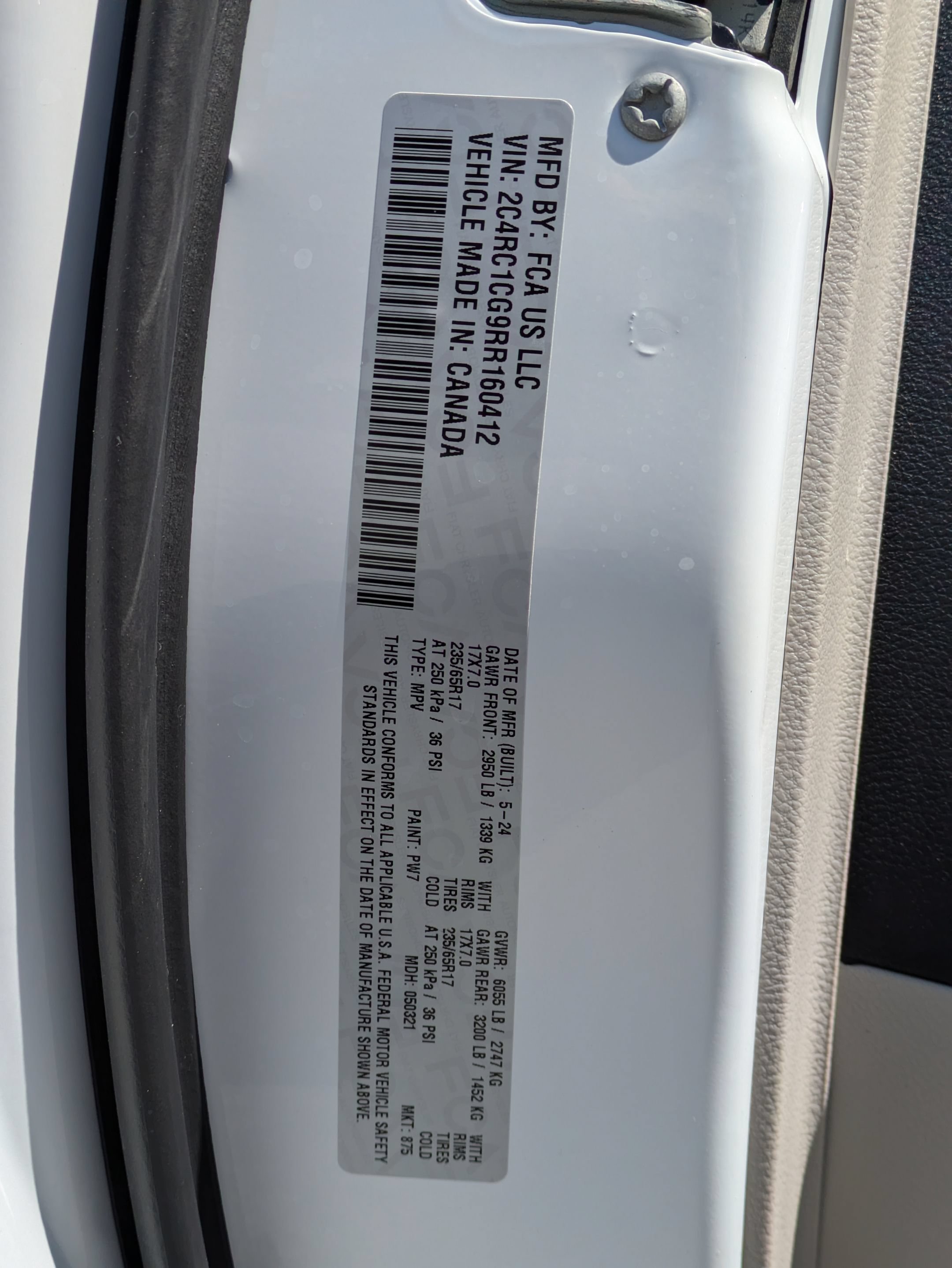 Used 2024 Chrysler Voyager LX FWD image 24