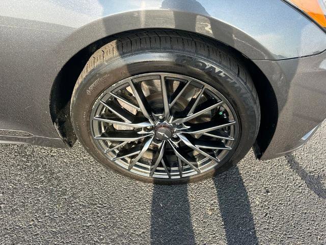 Used 2018 Genesis G80 3.3T Sport RWD image 20