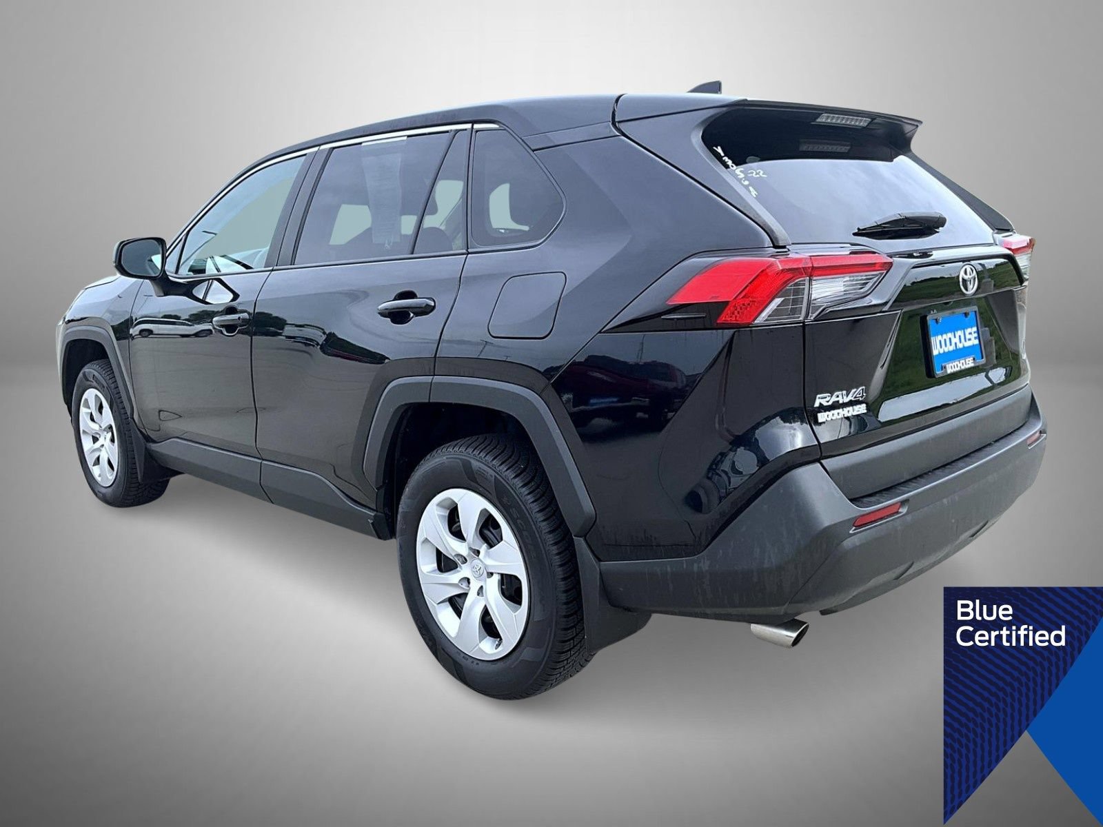 Used 2022 Toyota RAV4 LE AWD/4WD image 7