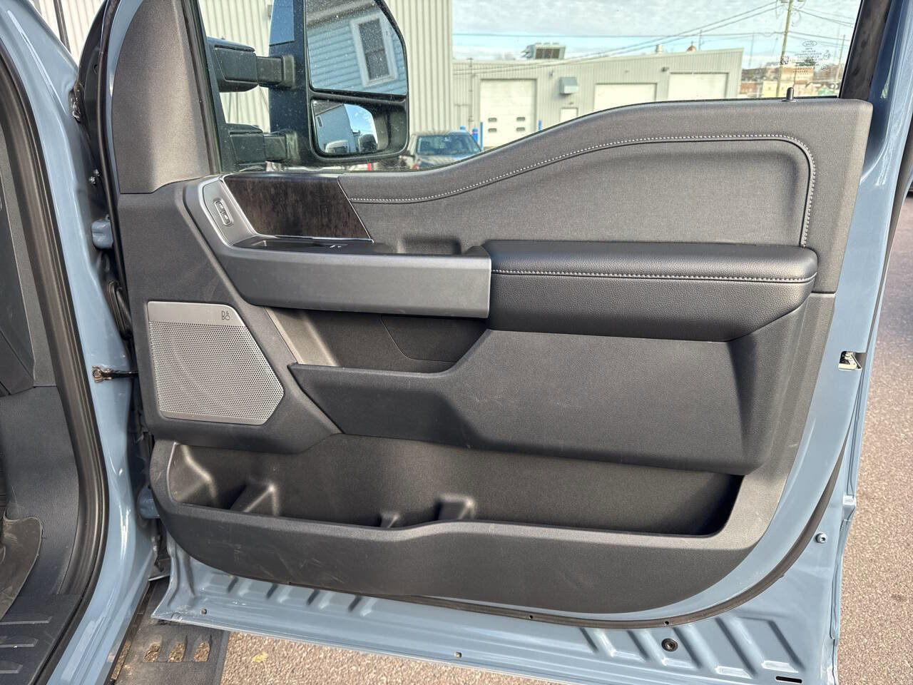 Certified 2023 Ford F250 Lariat w/ Tremor Off-Road Package image 18