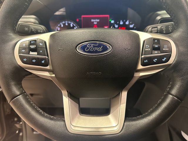Certified 2024 Ford Explorer XLT w/ Equipment Group 202A AWD/4WD image 11