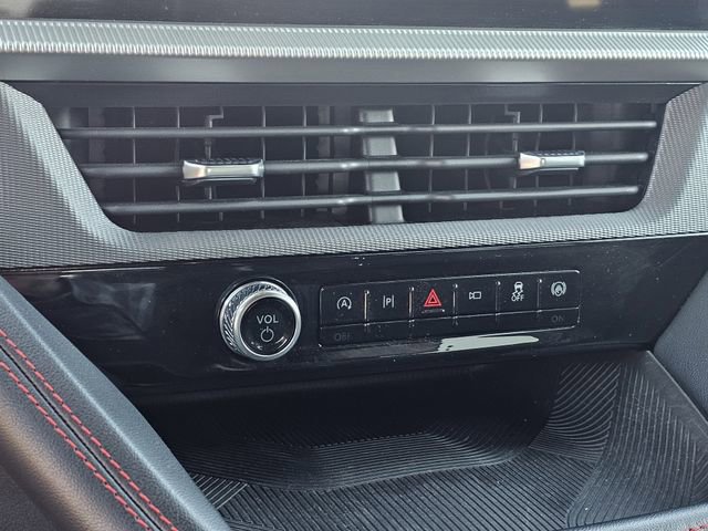 Certified 2025 Ford Explorer ST-Line image 21