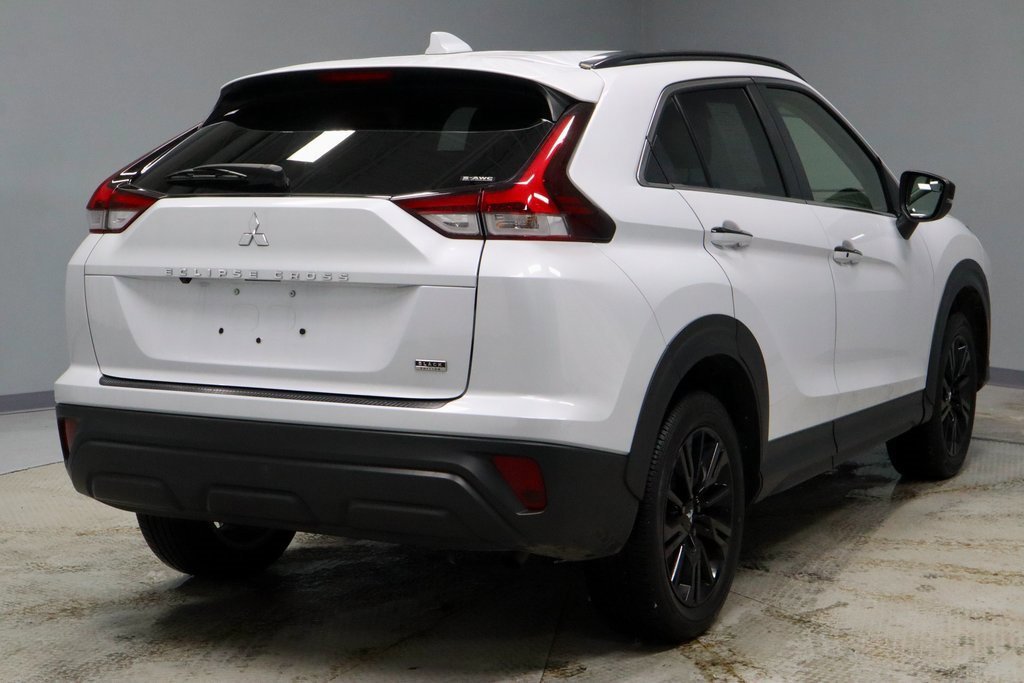 Used 2024 Mitsubishi Eclipse Cross Black Edition image 5
