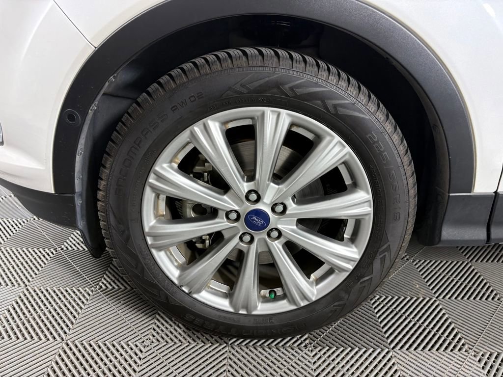 Certified 2017 Ford Escape Titanium w/ Equipment Group 301A image 10