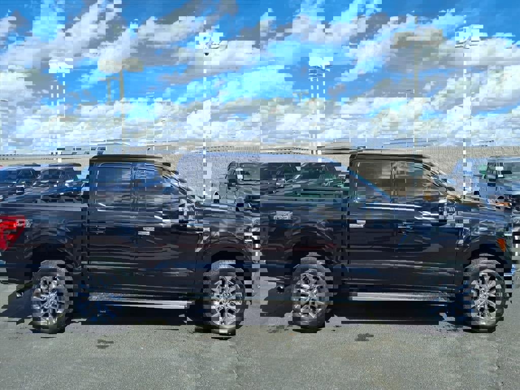 Certified 2024 Ford F150 Lariat w/ FX4 Off-Road Package image 6