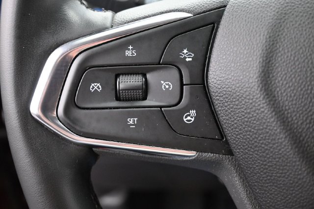 Used 2025 Chevrolet Trax LT w/ LT Convenience Package FWD image 18