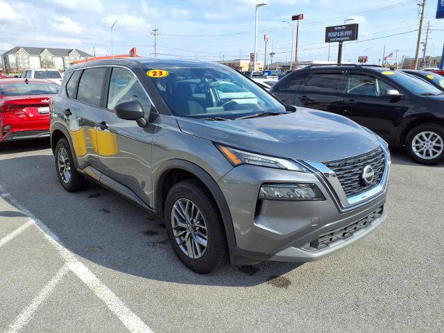 Used 2023 Nissan Rogue S image 5