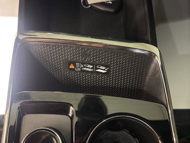 Used 2025 Chevrolet Equinox RS image 27