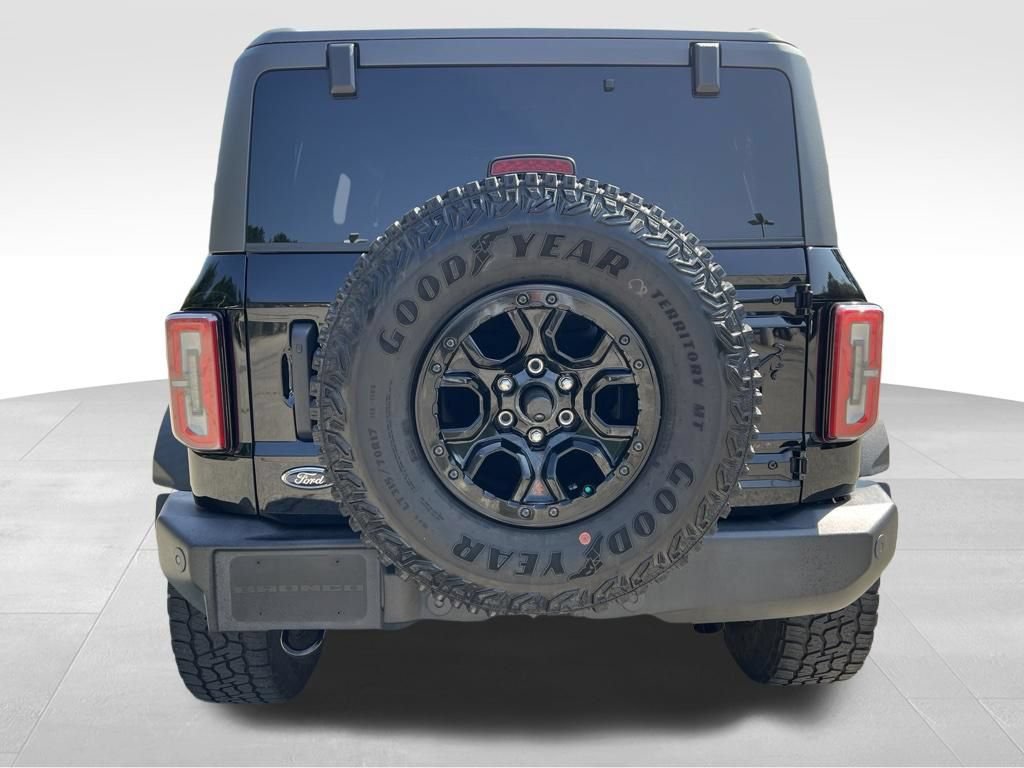 Certified 2022 Ford Bronco Wildtrak AWD/4WD image 12