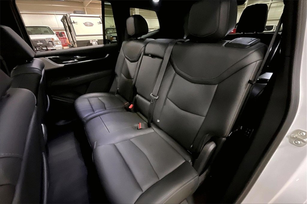 Used 2024 Cadillac XT6 Premium Luxury image 25