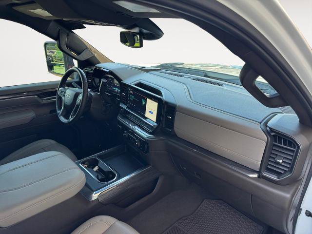 Used 2024 Chevrolet Silverado 2500 LTZ w/ LTZ Convenience Package image 15