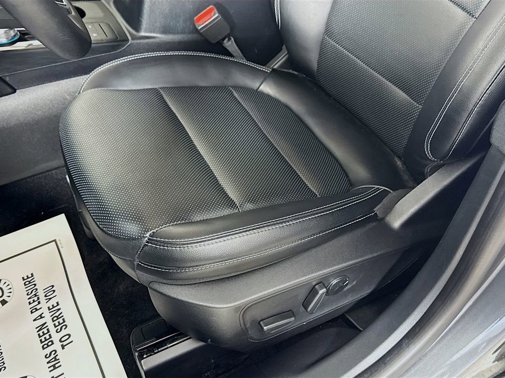 Certified 2022 Ford Escape SEL w/ Technology Package FWD image 24