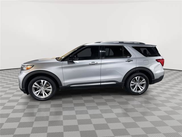 Certified 2020 Ford Explorer Platinum w/ Premium Technology Package AWD/4WD image 2