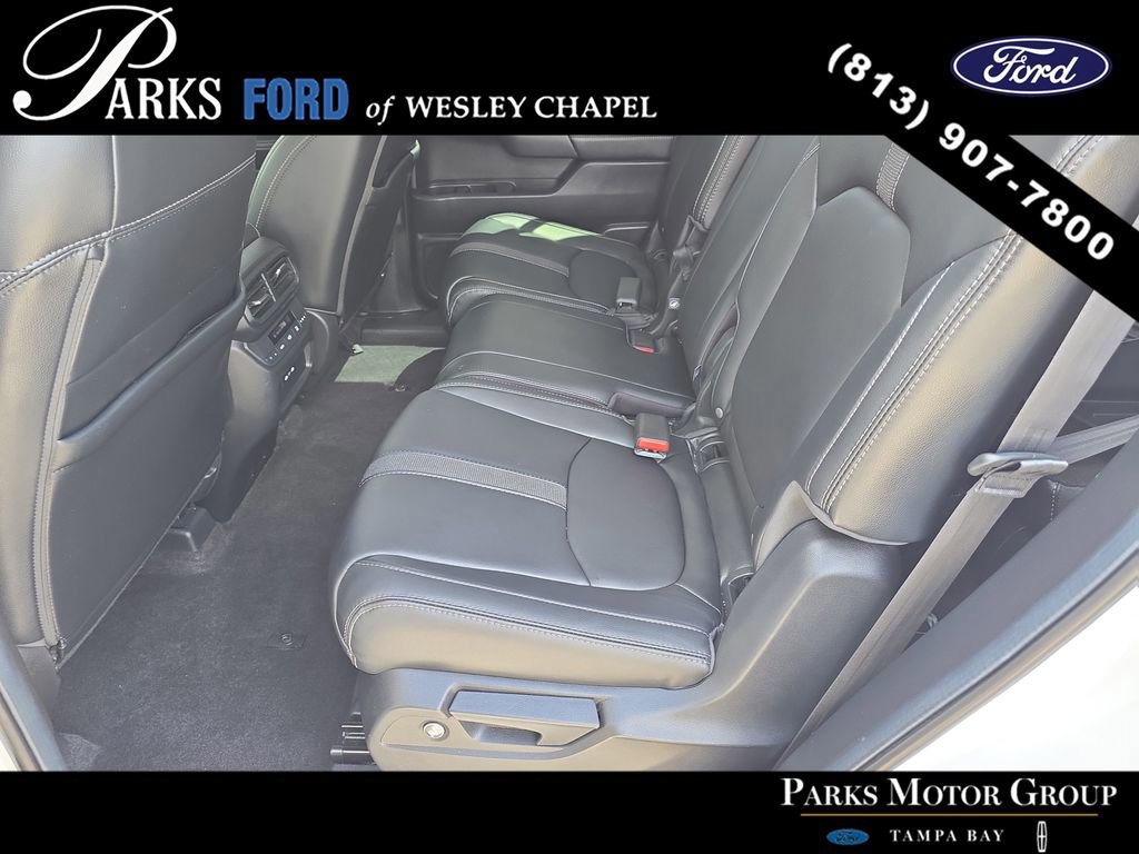 Used 2024 Honda Pilot Touring image 15