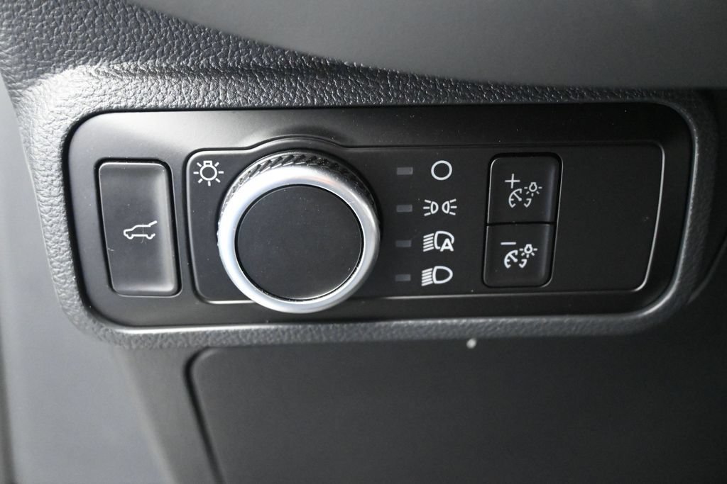 Certified 2025 Ford Explorer Active RWD image 12
