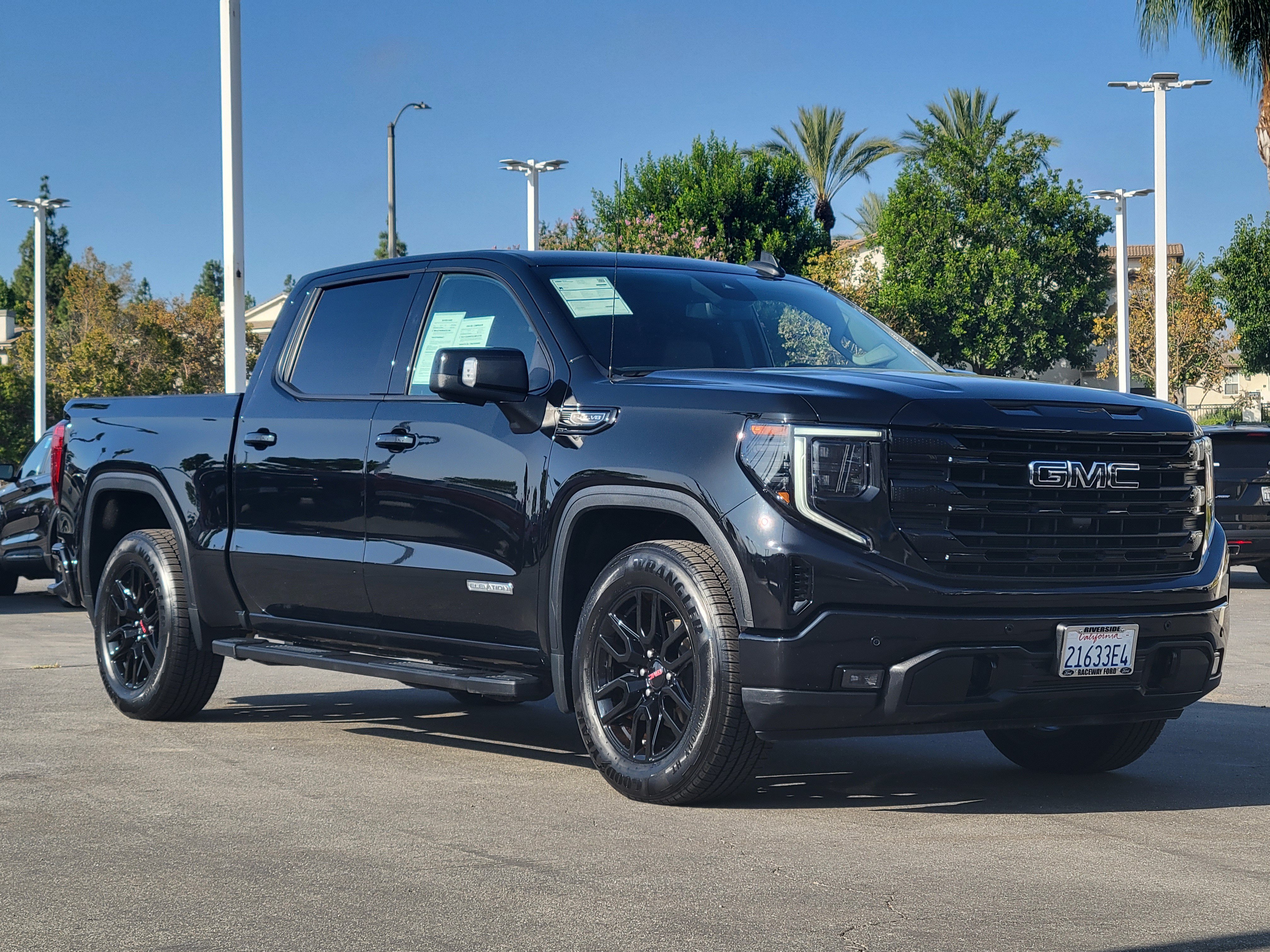 Used 2024 GMC Sierra 1500 Elevation w/ Elevation Premium Package RWD image 1