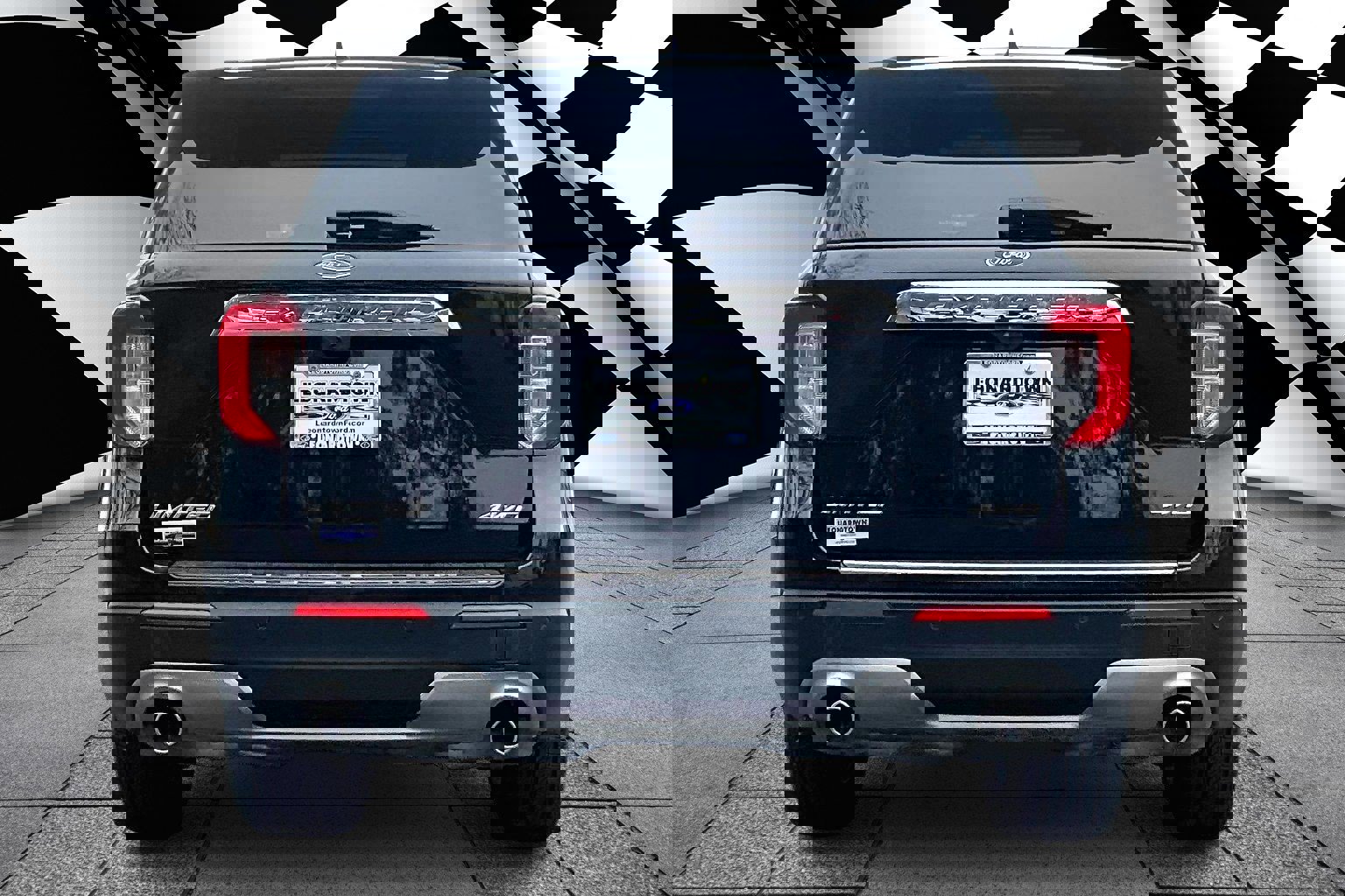 Certified 2022 Ford Explorer Limited w/ Equipment Group 301A image 3