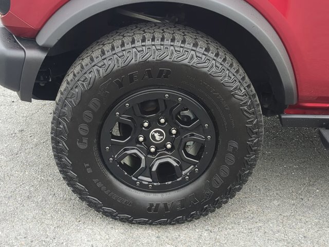 Certified 2025 Ford Bronco Badlands AWD/4WD image 11