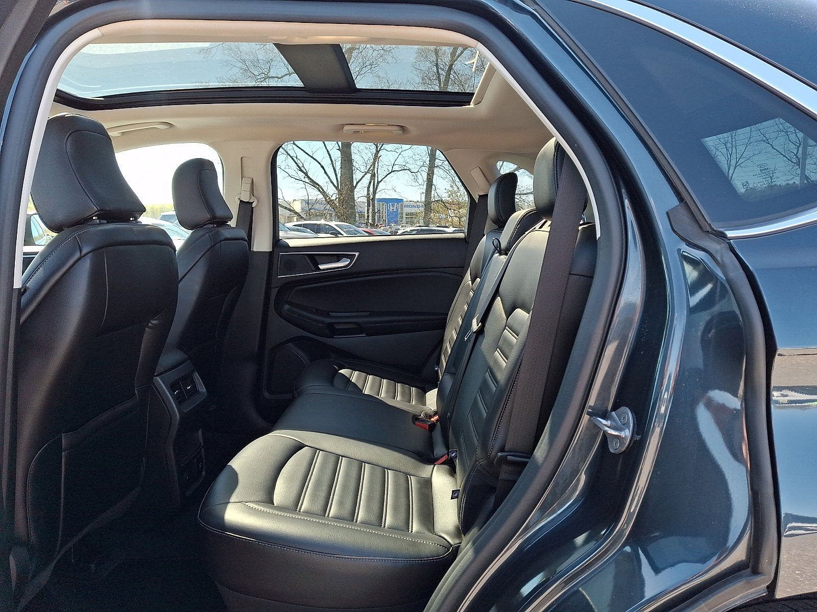 Certified 2024 Ford Edge SEL w/ Convenience Package AWD/4WD image 10