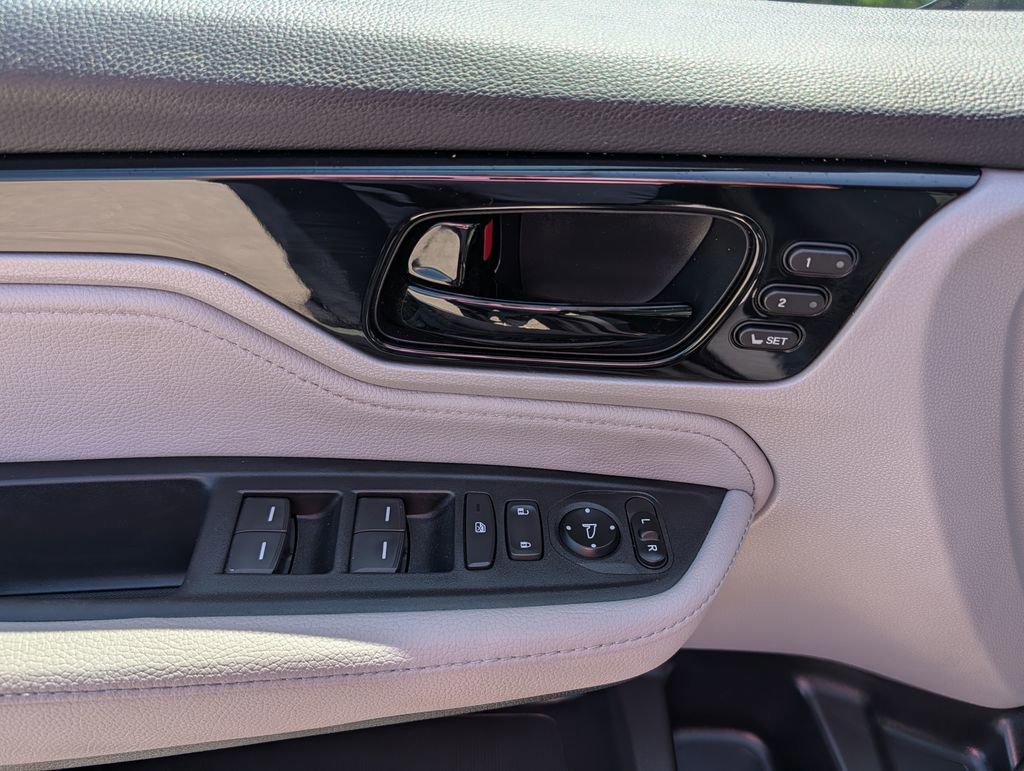 Used 2023 Honda Odyssey Touring image 24