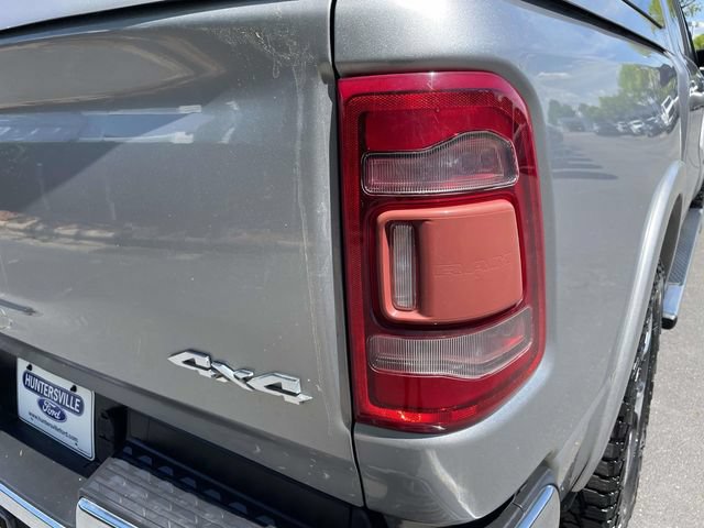 Used 2019 RAM 1500 Laramie AWD/4WD image 37