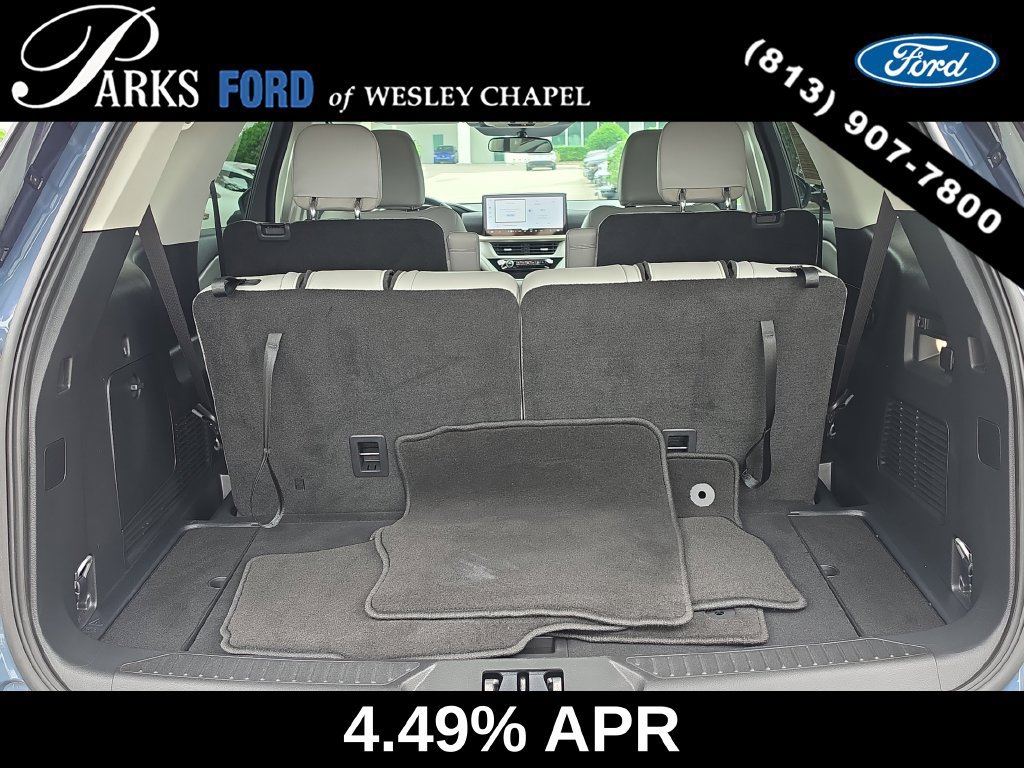 Certified 2025 Ford Explorer Active w/ Active Comfort Package RWD image 9