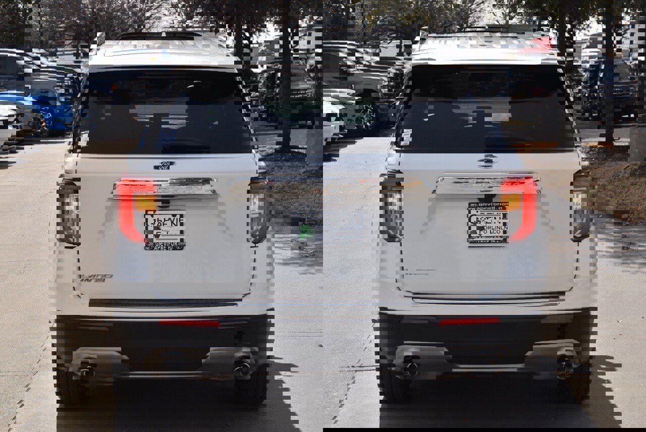 Certified 2022 Ford Explorer Limited w/ Limited Technology Package image 9