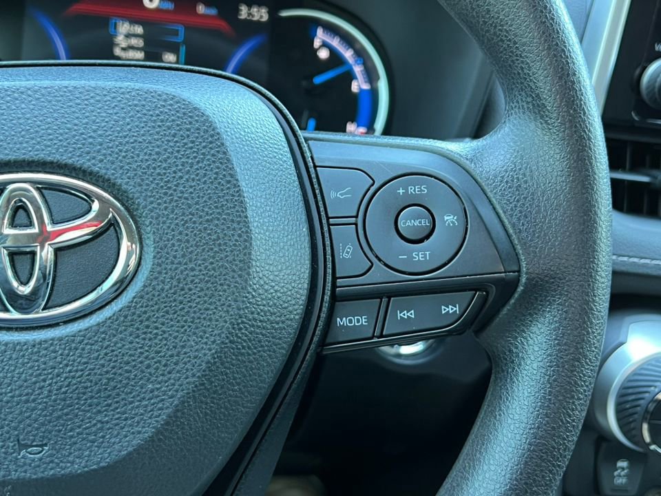 Used 2024 Toyota RAV4 XLE image 22