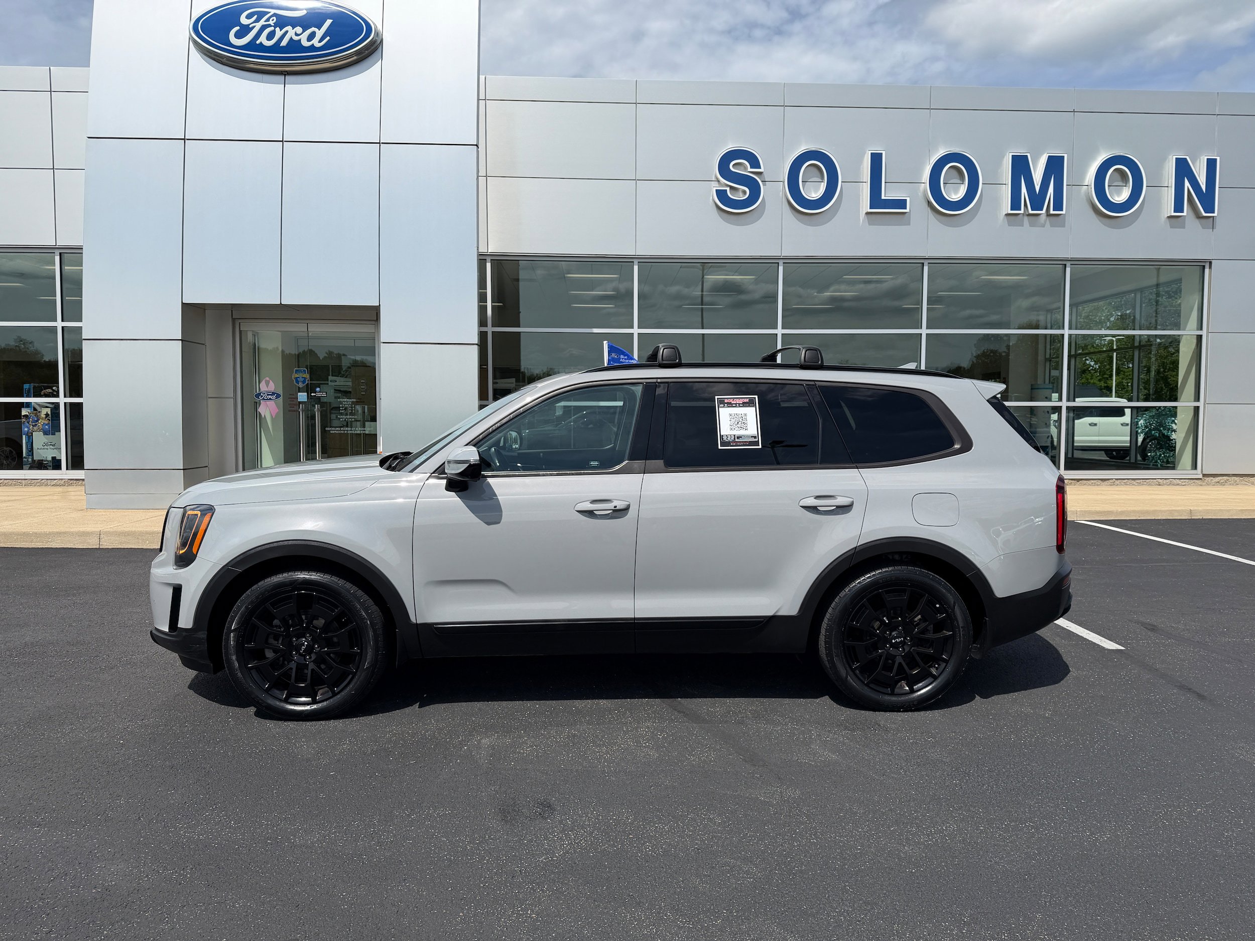 Certified 2025 Ford Expedition Active AWD/4WD image 8