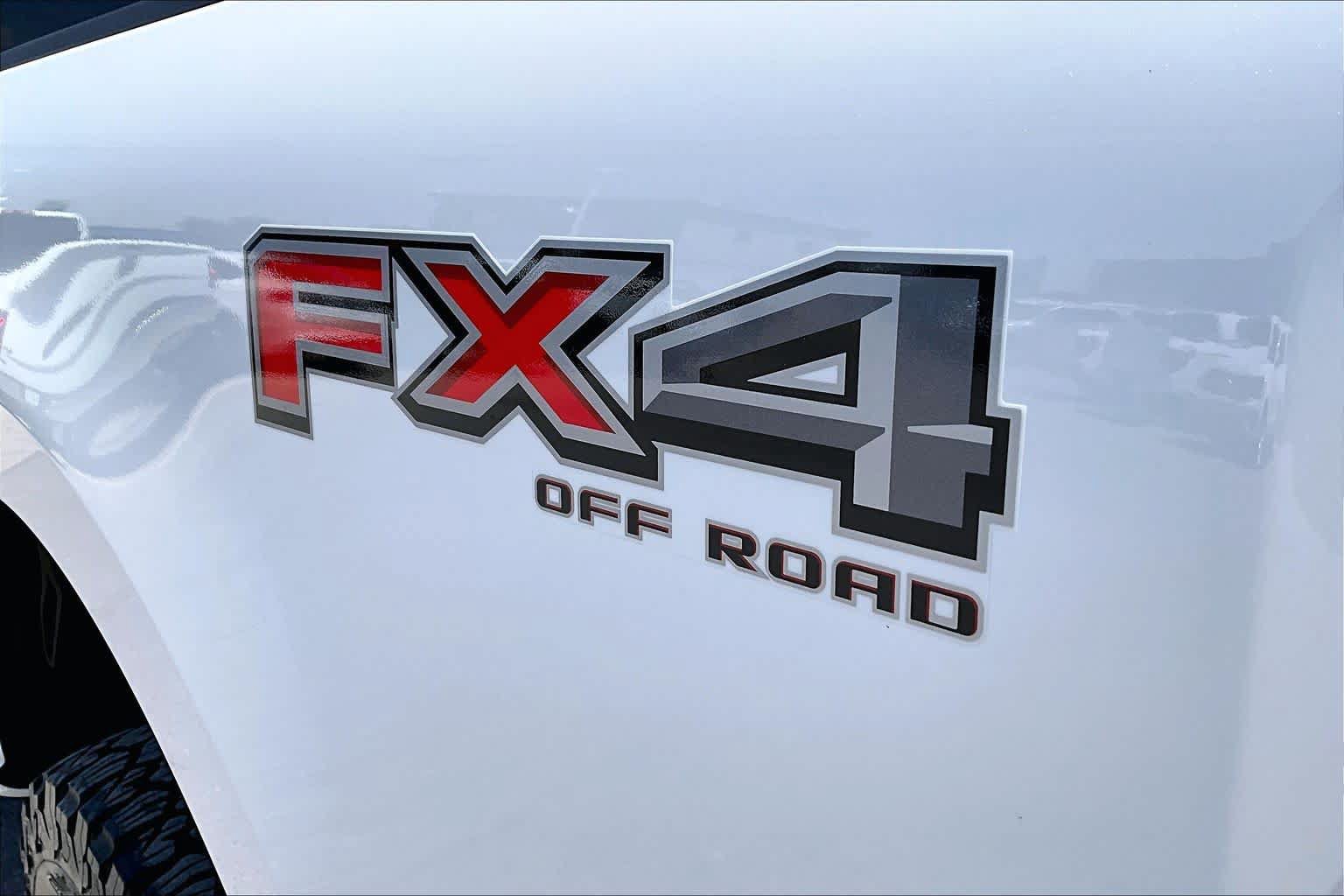 Certified 2024 Ford F250 Limited w/ FX4 Off-Road Package AWD/4WD image 31
