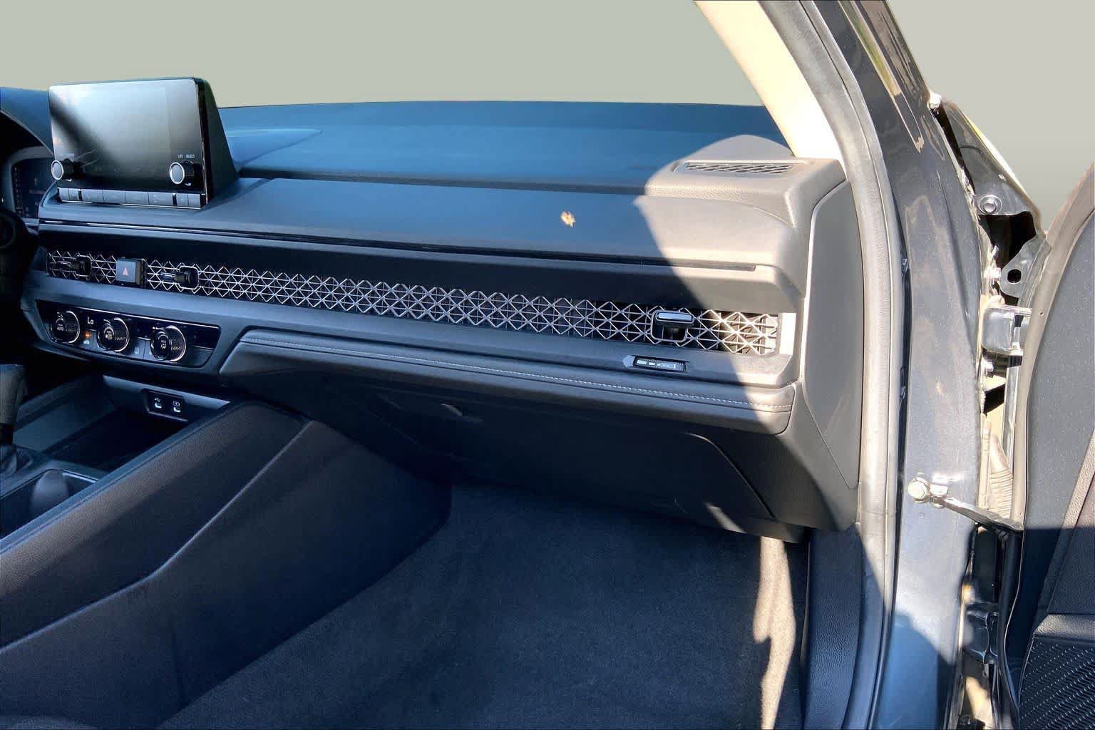 Used 2025 Honda Accord LX image 16