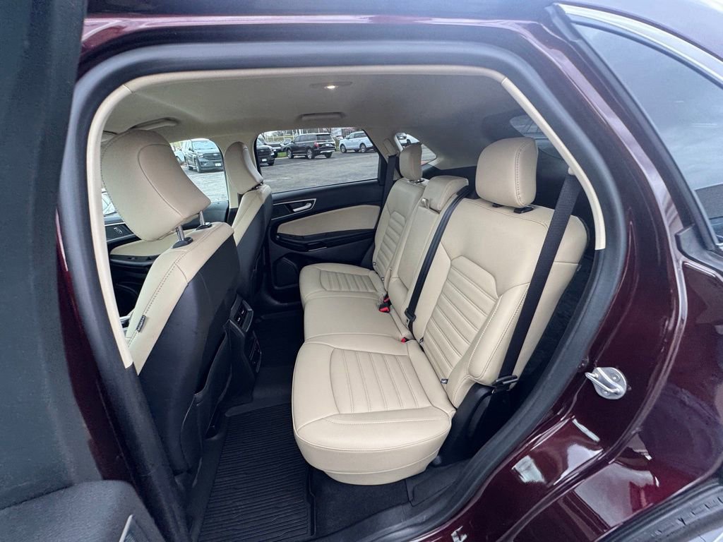 Certified 2024 Ford Edge SEL w/ Convenience Package AWD/4WD image 14