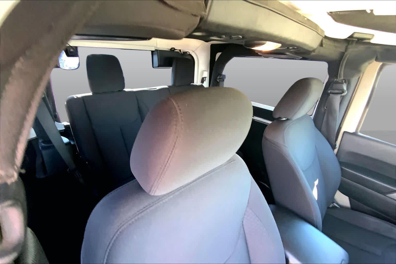 Used 2017 Jeep Wrangler Sport AWD/4WD image 20