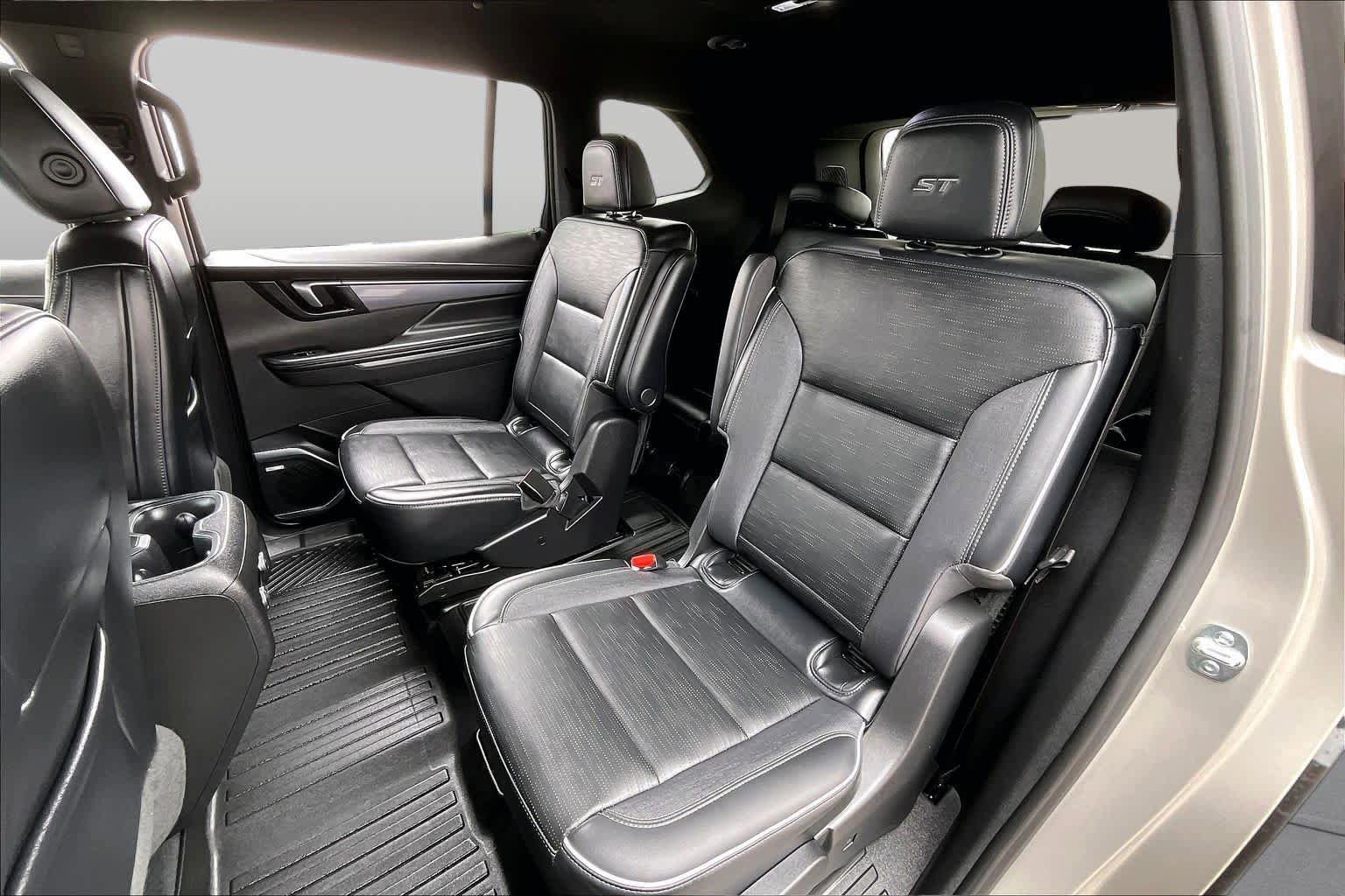 Used 2026 Buick Enclave Sport Touring w/ Power Package FWD image 20