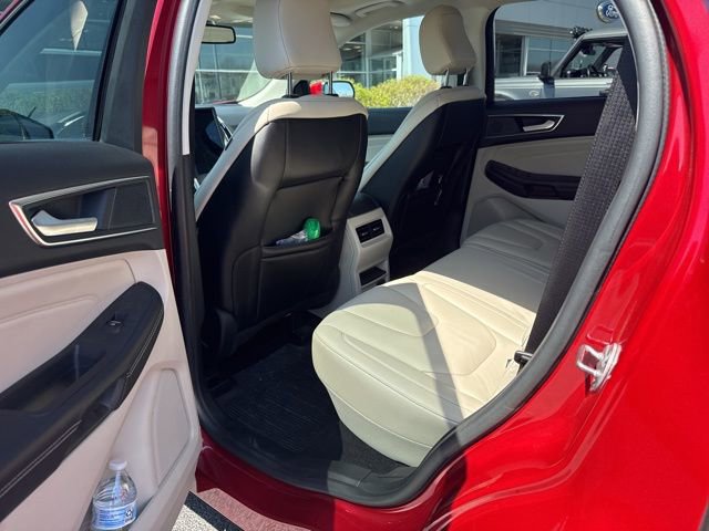 Certified 2021 Ford Edge Titanium w/ Class II Trailer Tow Package image 18