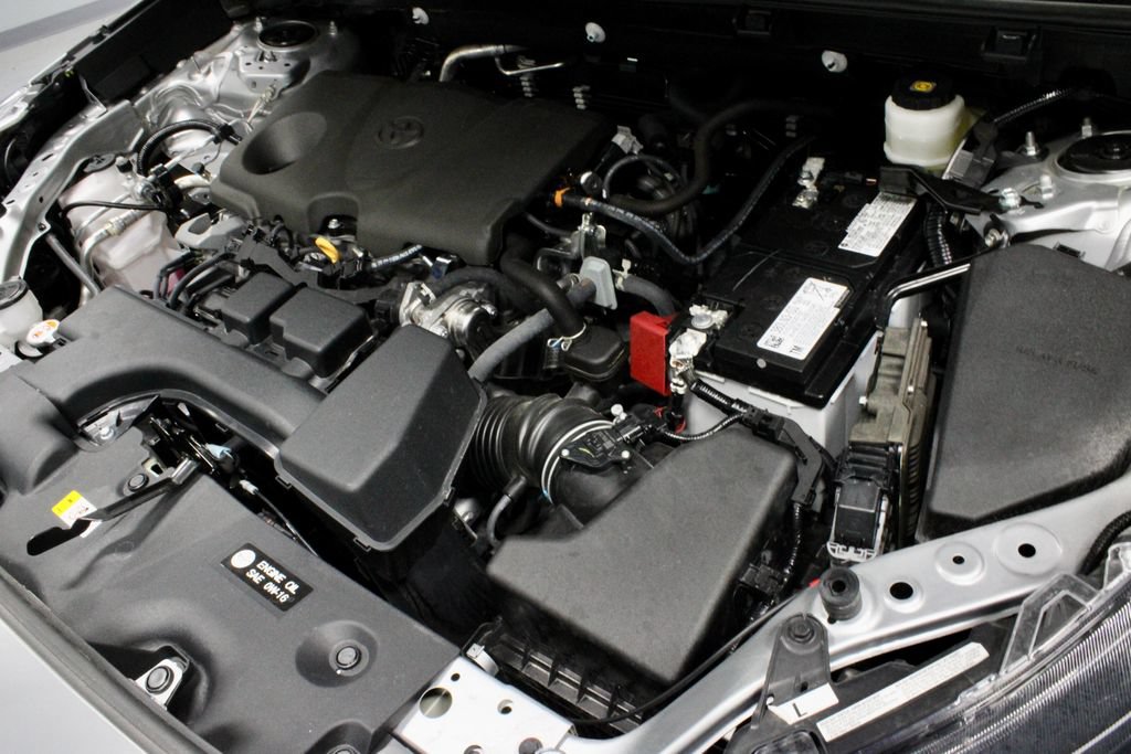 Used 2025 Toyota RAV4 LE AWD/4WD image 18