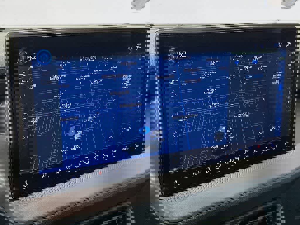 Certified 2025 Ford Maverick Lariat w/ Black Appearance Package image 26