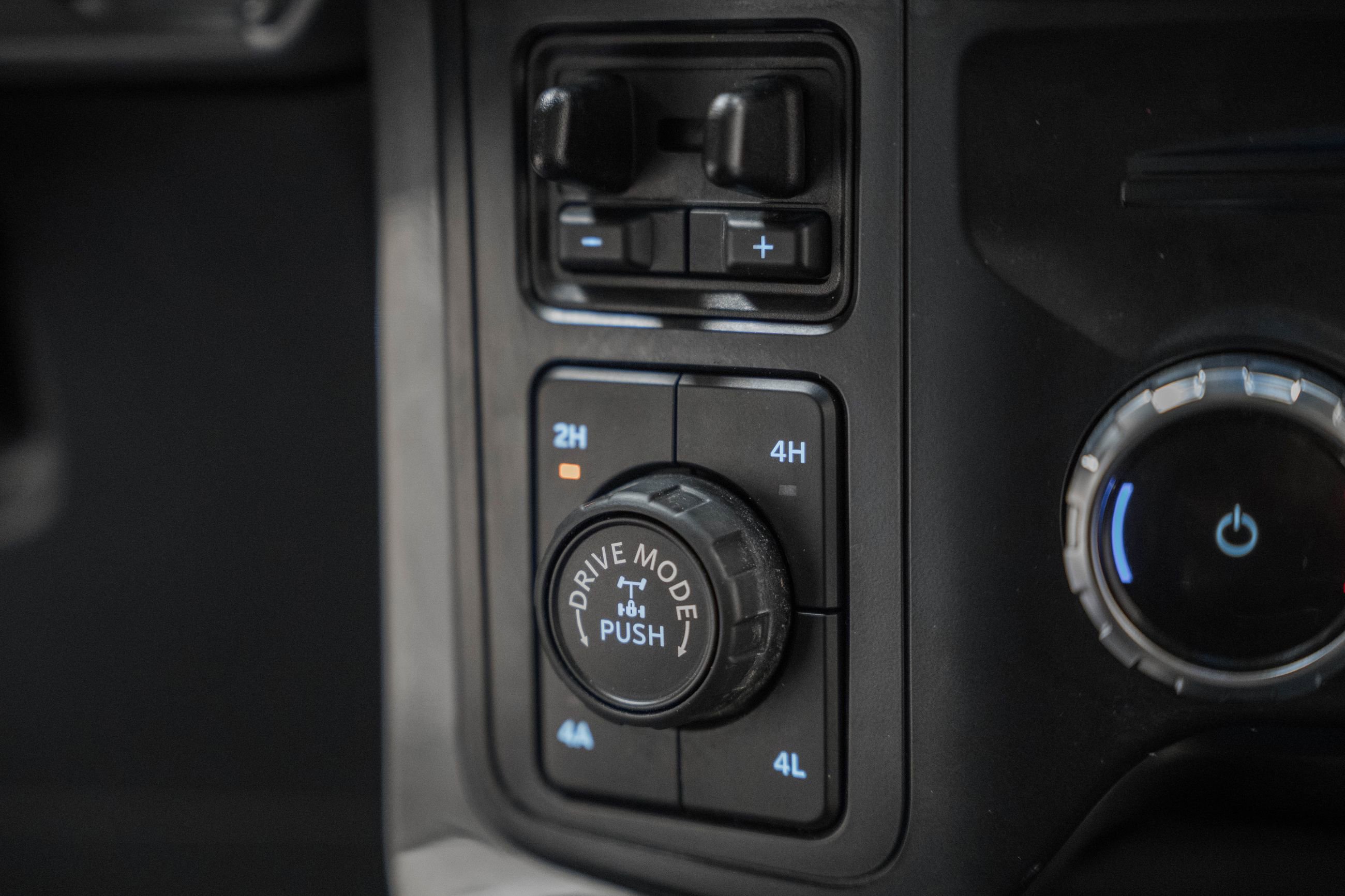 Certified 2023 Ford F150 Lariat w/ Equipment Group 502A High image 35